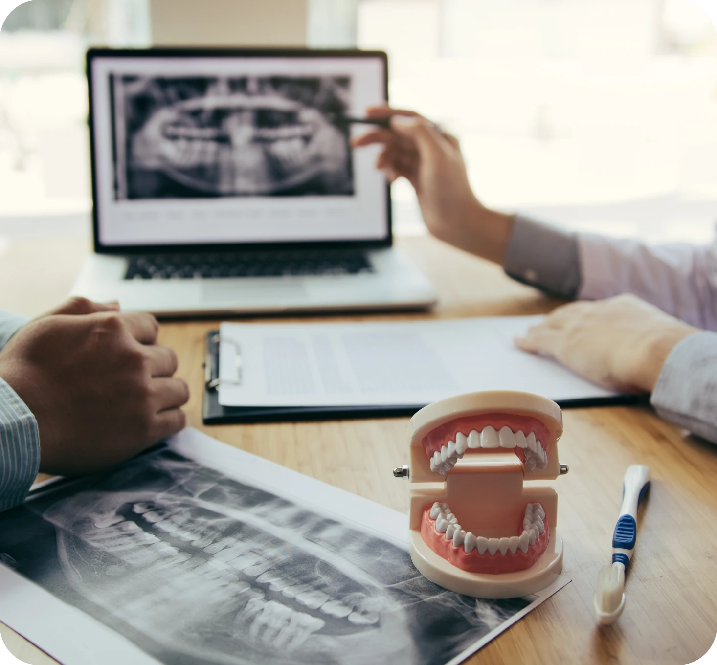 Diagnostic orthodontique avec radiographie panoramique dentaire